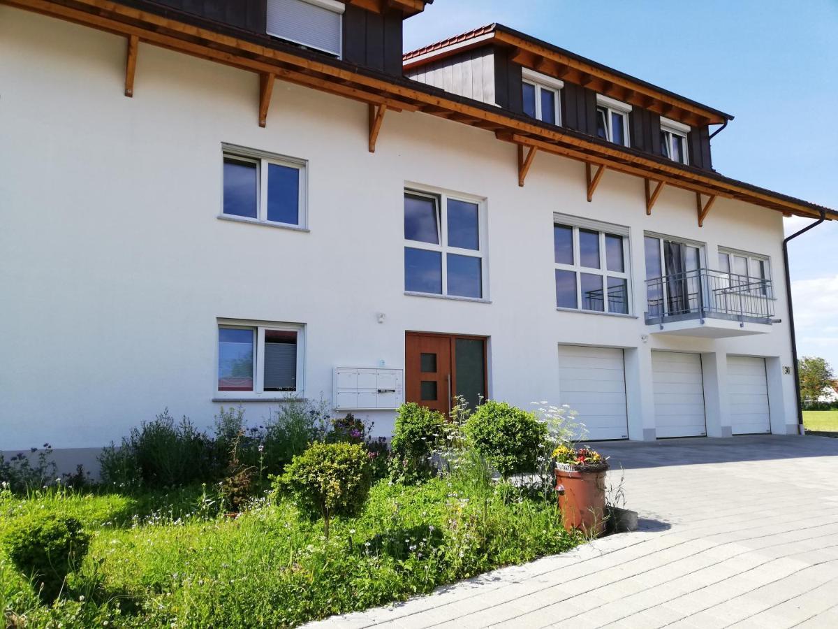 Ferienwohnungen Weishaupt, Pfingstweider Str. 30 Meckenbeuren Exterior photo